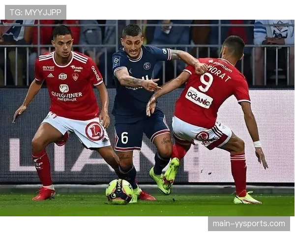 里昂3比3战平巴黎FC 进球大战平分秋色 里昂3比3战平巴黎FC 进球大战平分秋色